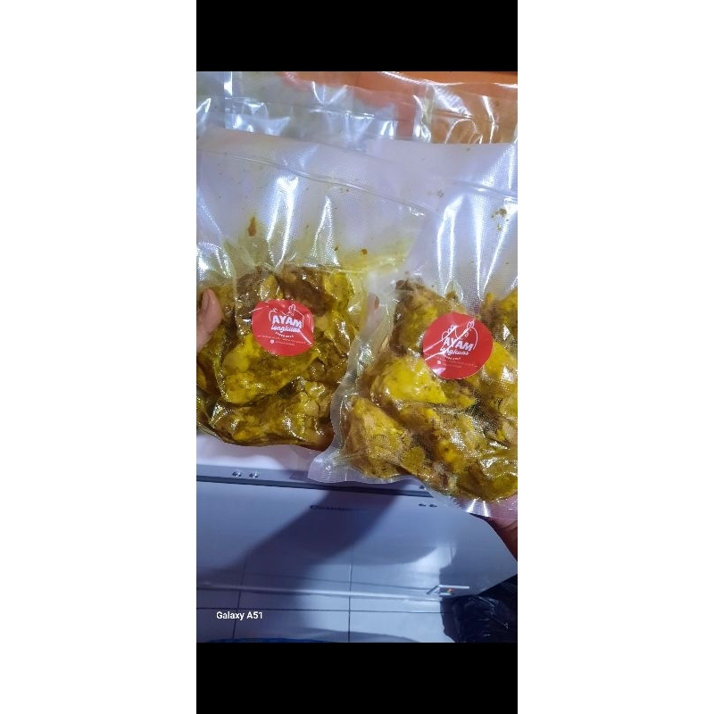 

ayam ungkep frozen lengkuas bondo roso 300gr