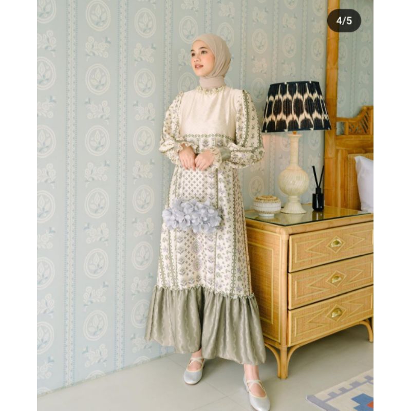 Maminaka Dress by Haideeorlin