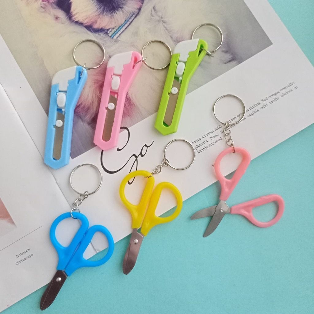 

Gunting Lipat mini Portable tarik Stainless Steel Retractable Mini Folding Scissors Pemotong Kertas Paper Cutter lucu