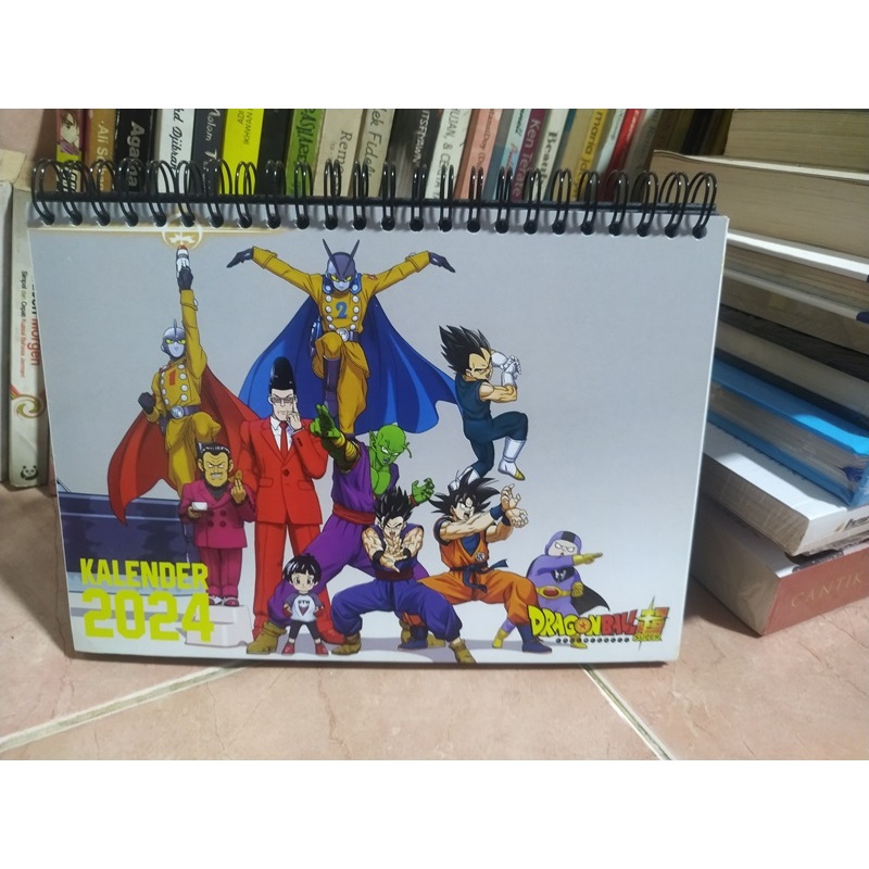 

Kalender Meja 2024 Edisi Dragon Ball Super Hero