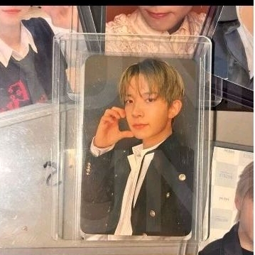 PC/PHOTOCARD BROADCAST HEESEUNG DARK BLOOD / BITE ME SHOWCASE ENHYPEN