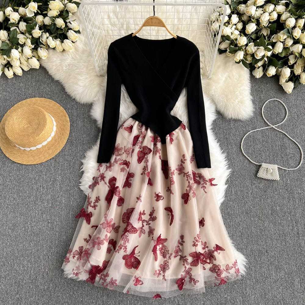 𝐑𝐄𝐀𝐃𝐘 𝐒𝐓𝐎𝐂𝐊 𝐒𝐀𝐅 - JEJU red midi dress woman premium / tutu dress woman / knitted dress dailywear / d