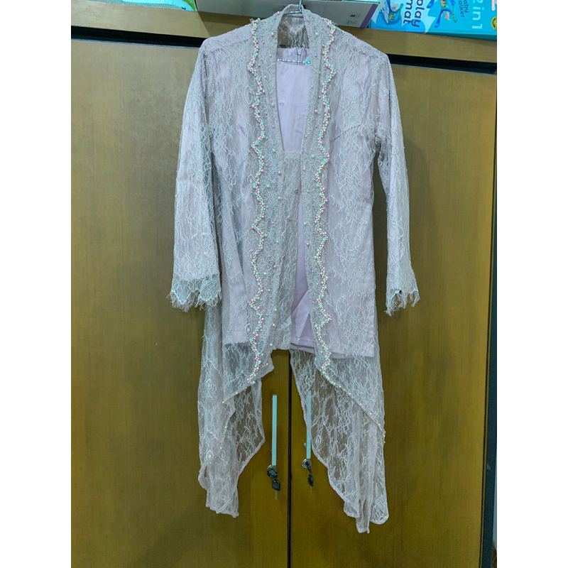 Agafia kebaya brukat preloved
