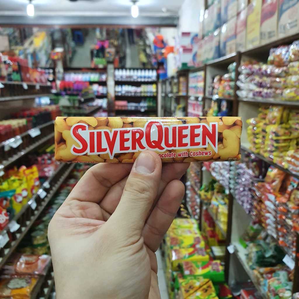 

COKELAT SUSU KACANG MEDE SILVERQUEEN MILK CHOCOLATE CASHEW 25 g