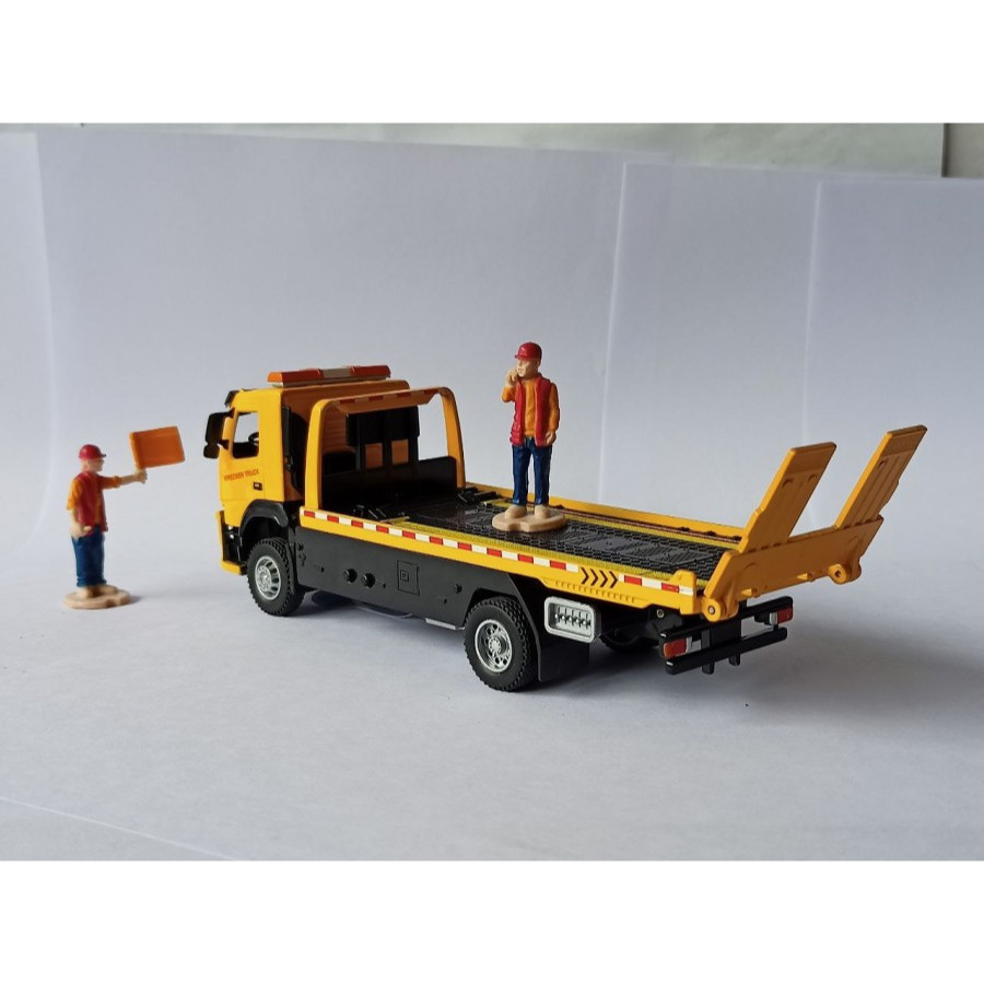 Diecast Mobil Volvo Wrecker Truk kuning miniatur mobil Towing harga murah