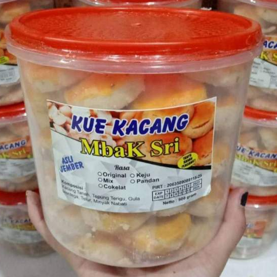 

KUE KACANG KHAS JEMBER