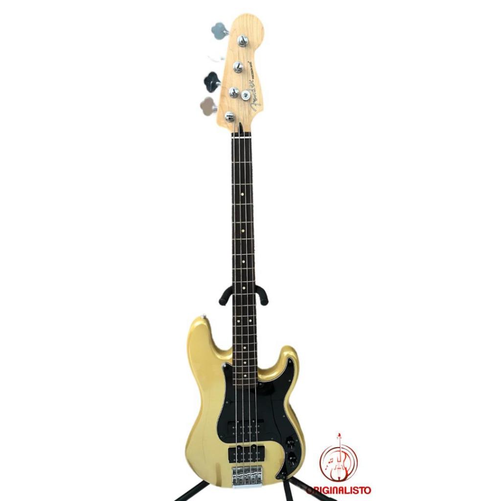 Bass 2nd - Fender Blacktop Presicion Bass - White Chrome Pearl