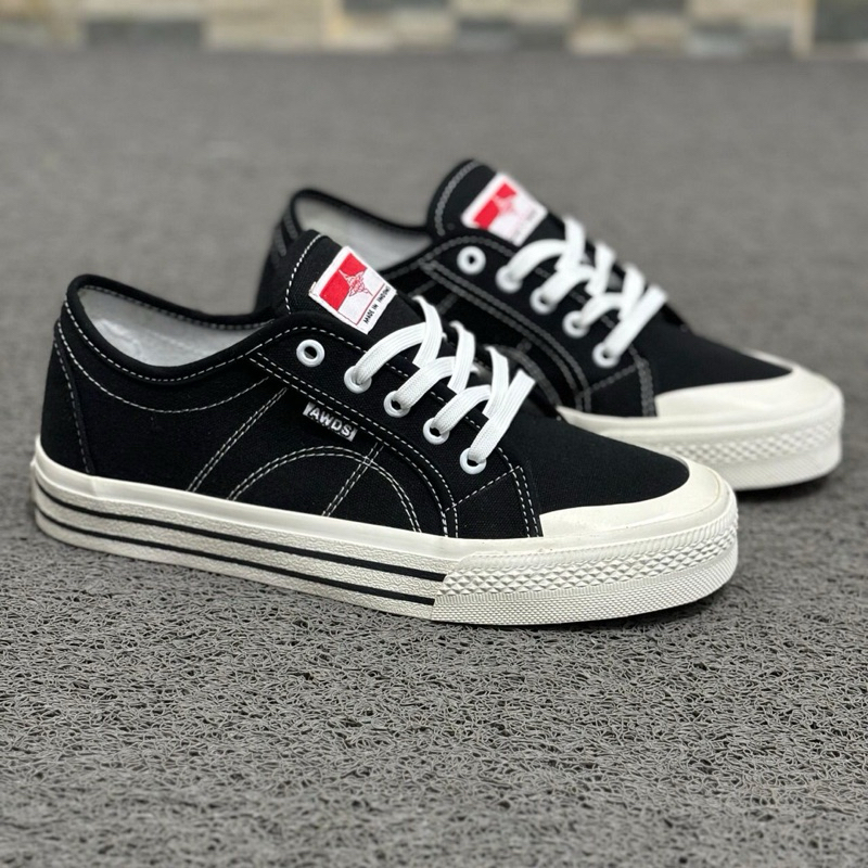 SEPATU ORIGINAL AWDS MNTH SEPATU BRAND LOKAL ORIGINAL SEPATU SNEAKERS SEPATU HITAM PUTIH SEPATU SEKO