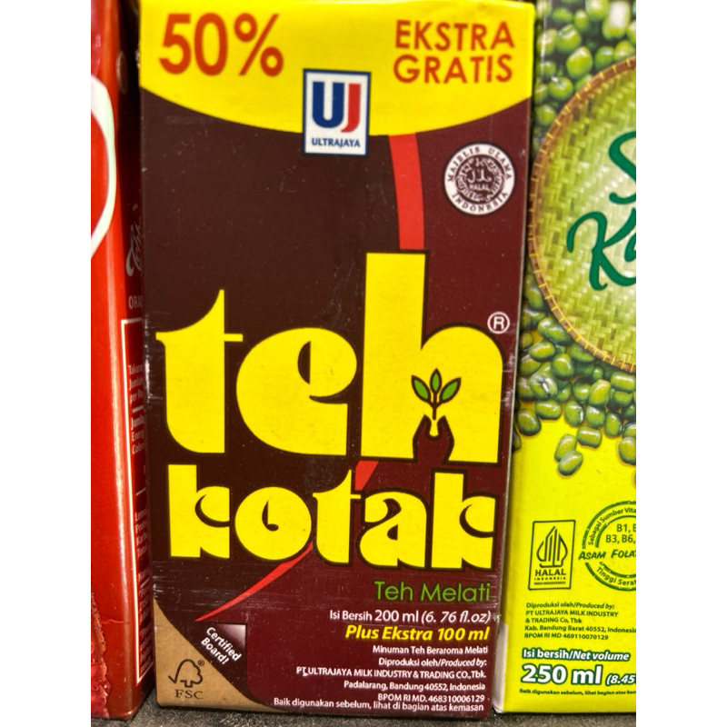 

Teh kotak Ultrajaya 300ml