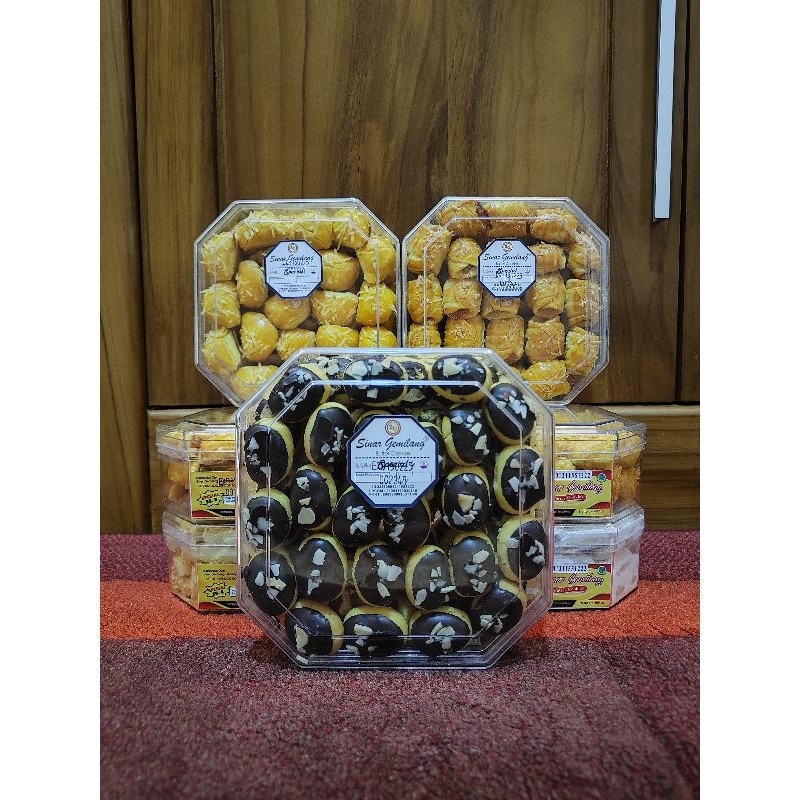 

KUE KERING LEBARAN SPECIAL SINAR GEMILANG 450gram/NASTAR/HAMPERS
