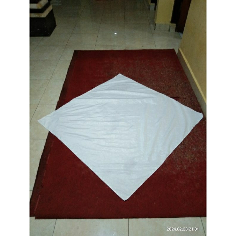 udeng putih lembaran