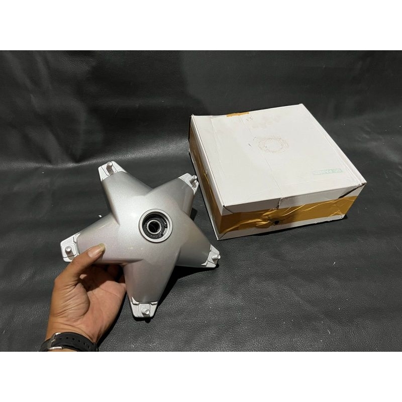 Tromol depan bintang terminator temaca skiper fa italy silver cakram vespa new px px exclusive spart