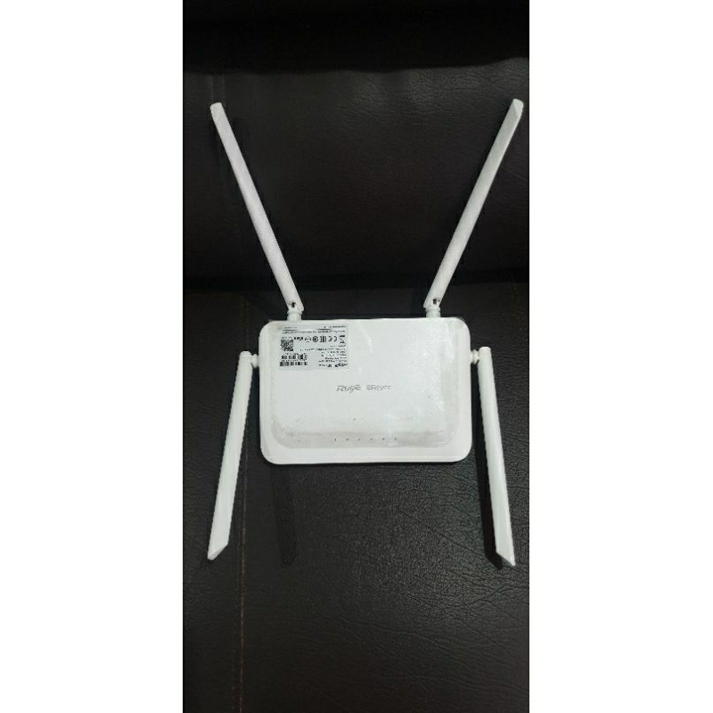 ROUTER RUIJIE REYEE RG-EW1200 BEKAS