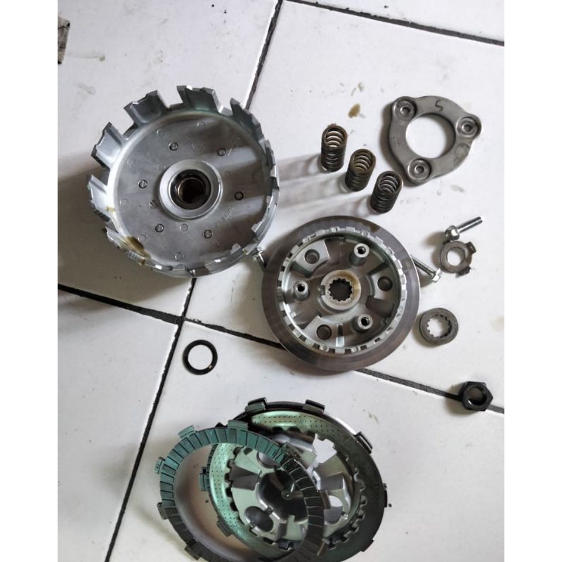 Rumah kopling r15 v3 vva original set kampas kopling seperti difoto