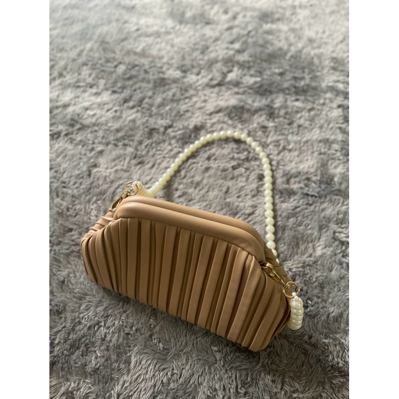 REIGN CLUTCH by Sundays Attire (preloved)