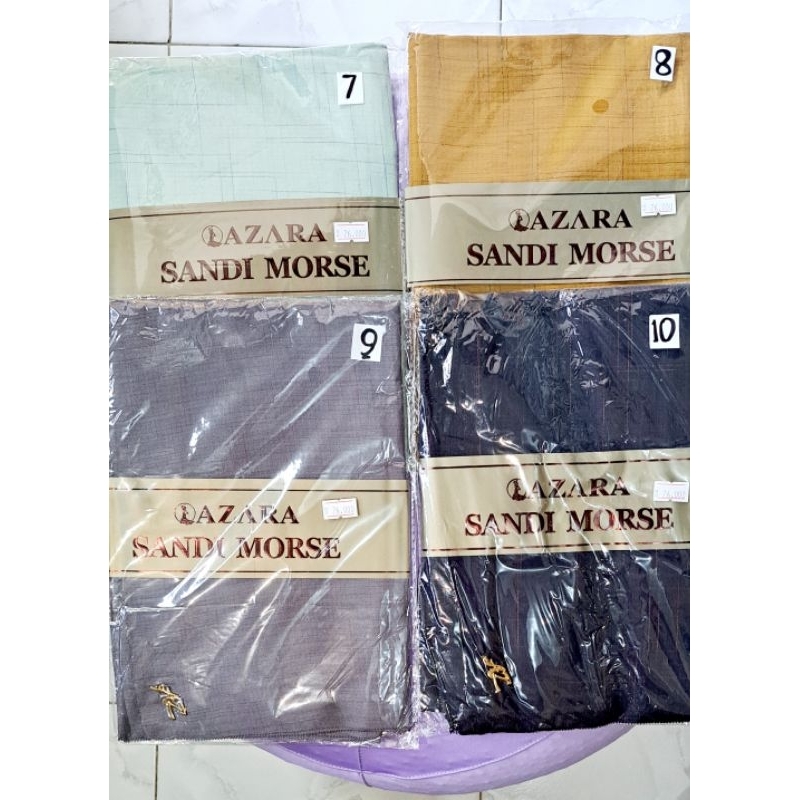 Hijab segi empat Azara Sandi Morse