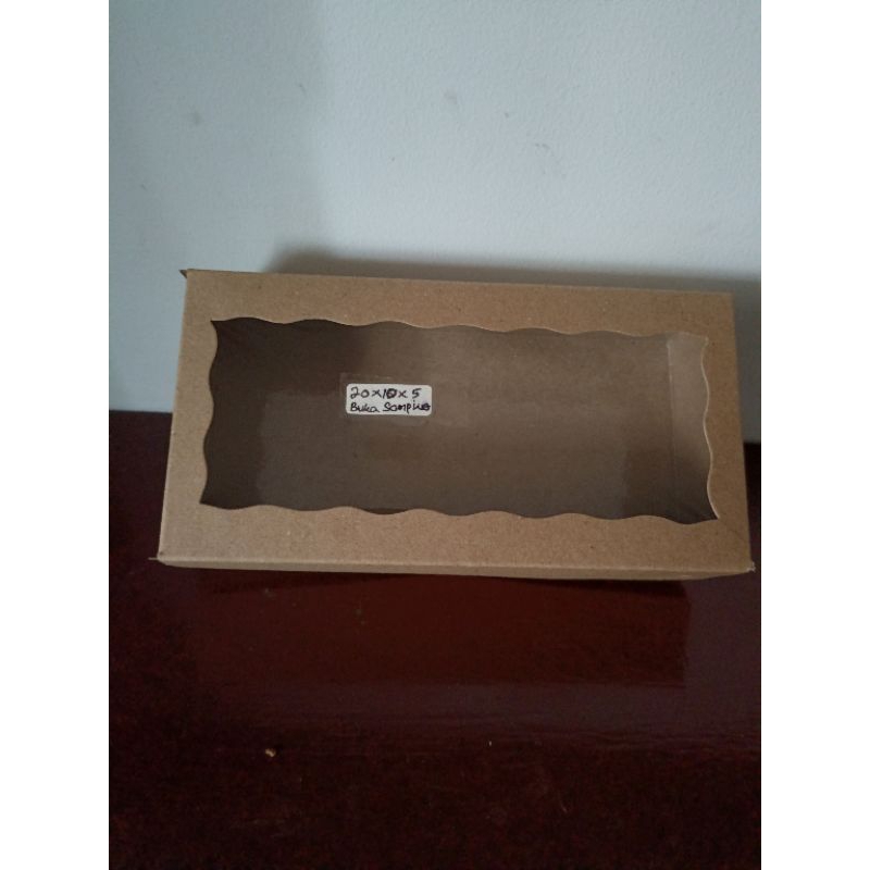 

Dus uk20x10x5 1pak=12pc dapat di gunakan bolu bronis, bolu lapis, bolu gulung, aneka jajanan pasar