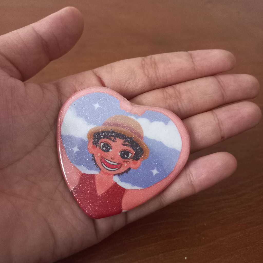 One Piece Heart Pin/Badge