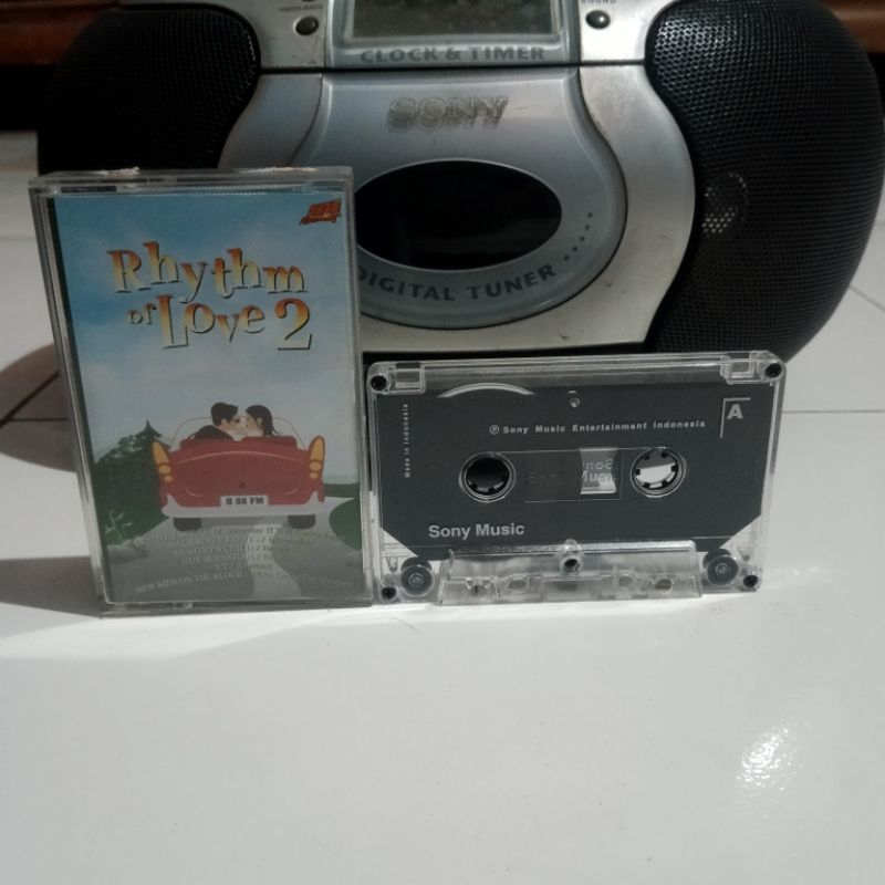 Kaset Pita Rhythm Of Love
