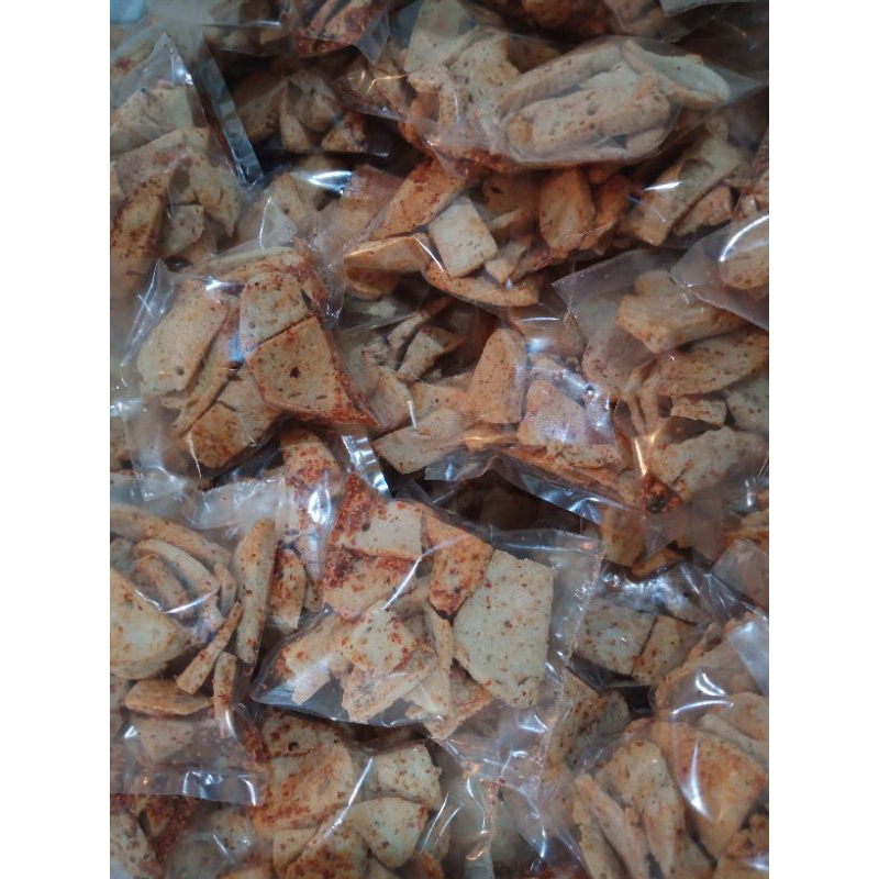 

basreng dan krupuk ikan gurih pedaa