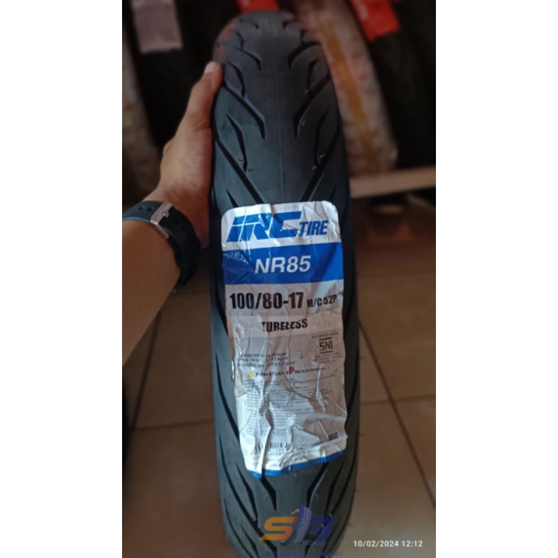 Ban IRC NR85 100/80 Ring 17 Tubeless