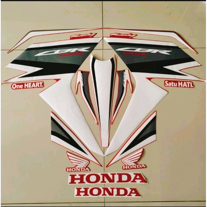 Striping motor / Les tangki  CBR 150 R 2019 fering