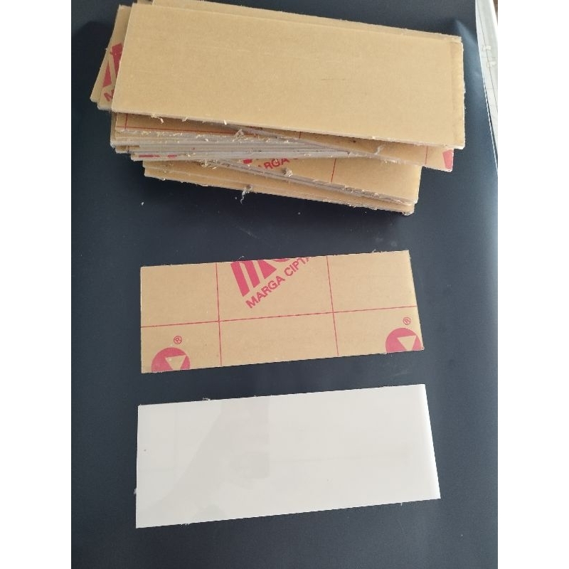 

AKRILIK SUSU 3 mm UKURAN 9×24 CM