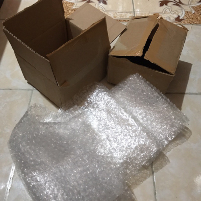 

Dijual Packing KardusBuble Wrap Tambahan Limited