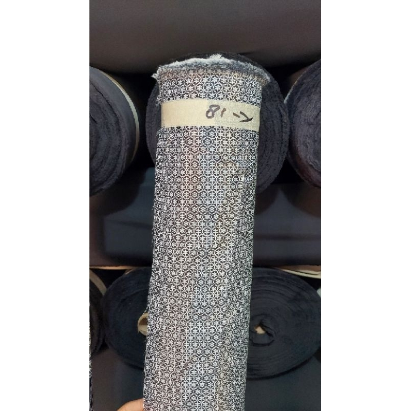 KAIN BAHAN PARASIT MOTIF GARMENT