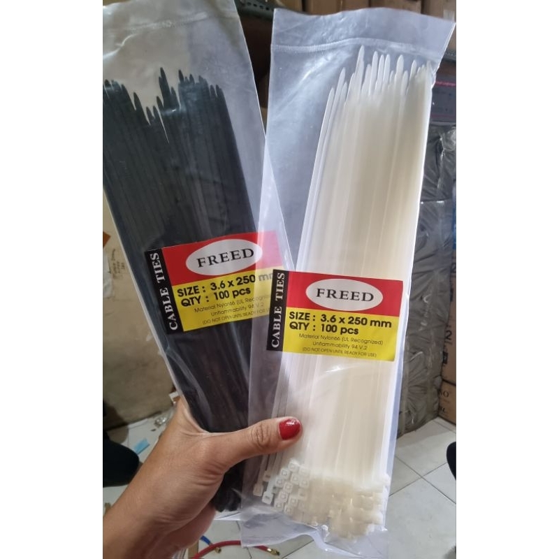 

KABEL TIES/CABLE TIES HITAM PUTIH UKURAN 3.6X250MM 100PCS