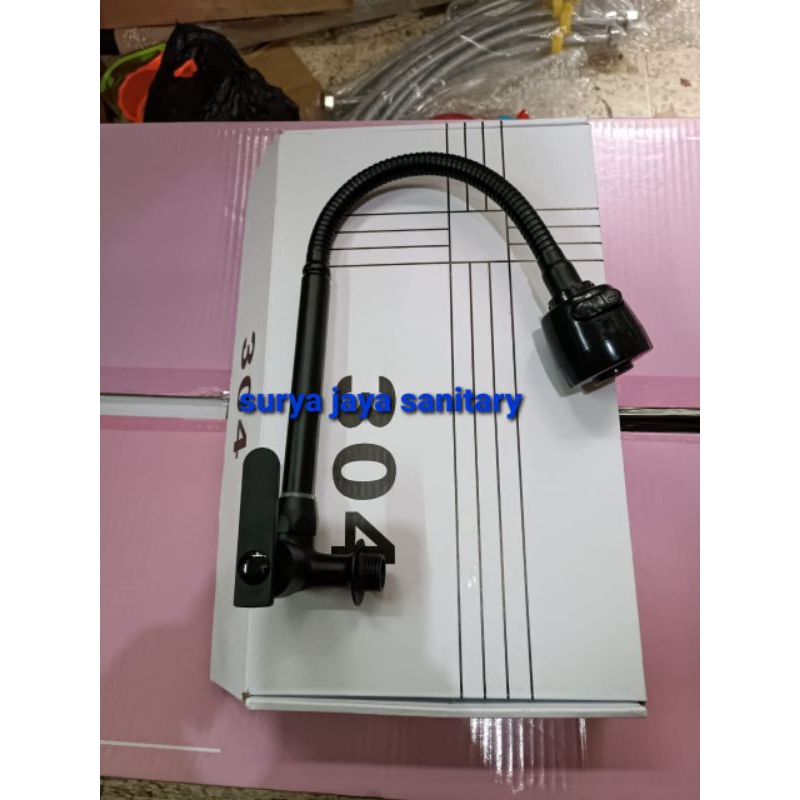 Kran sink flexible hitam tembok / kran sink flexible tembok hitam