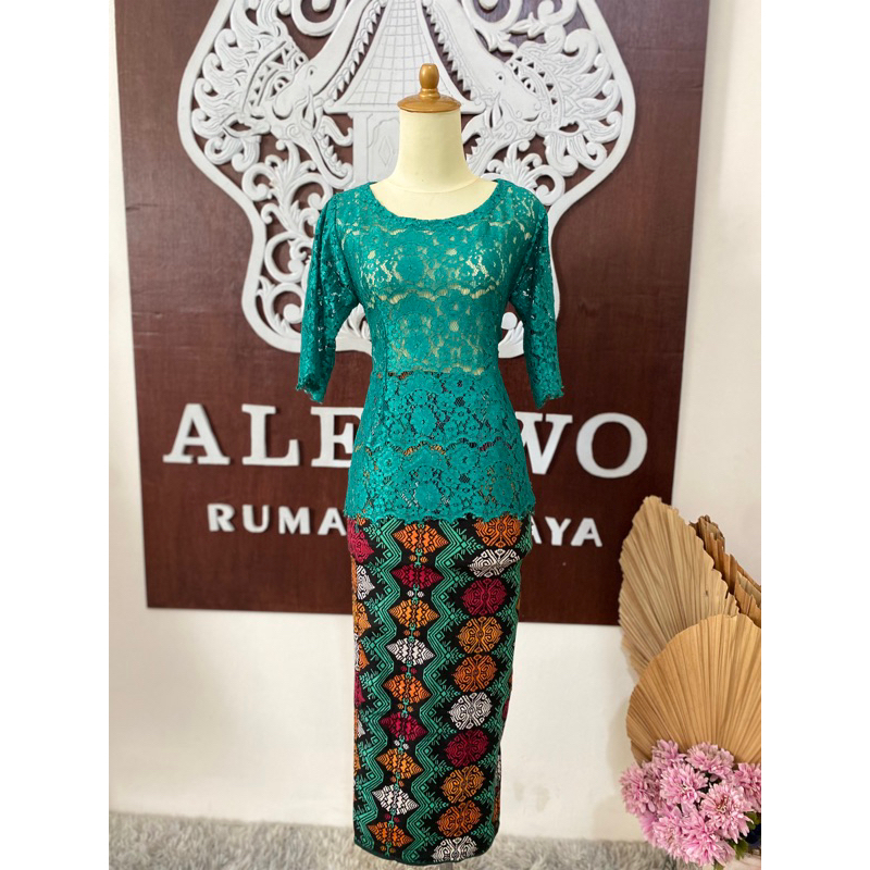 KEBAYA BALI,KEBAYA BALI MODERN,KEBAYA SATU SET