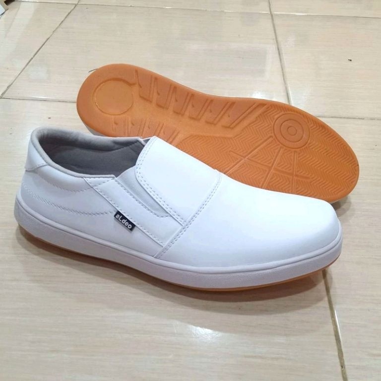 BAYAR DITEMPAT  Sepatu Slip On Pria Wanita Putih Polos Slop Tanpa Tali Buat Gaya Seragam Kerja Aldhi