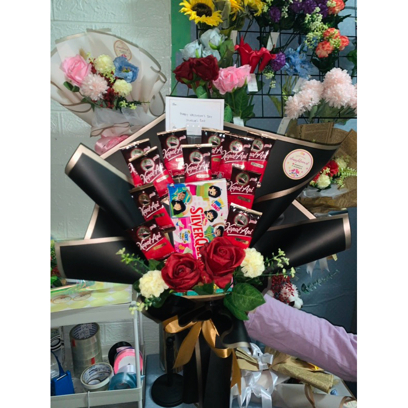 

bucket kopi dan bumbu dapur mix coklat silverqueen medium