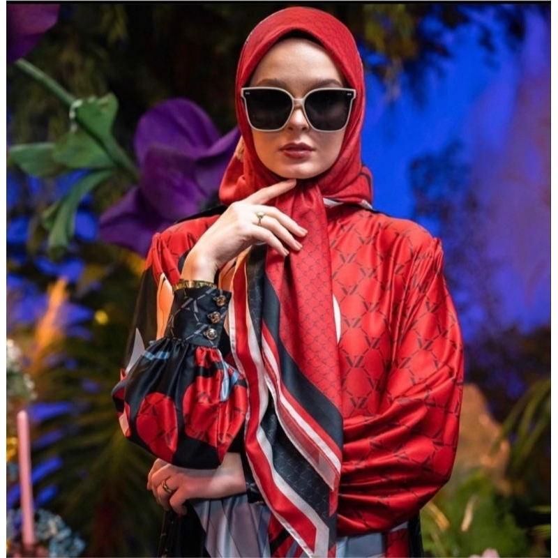 Preloved one set Vivizubedi Elysium Molten Lava Scarf Vivi Zubedi VZ