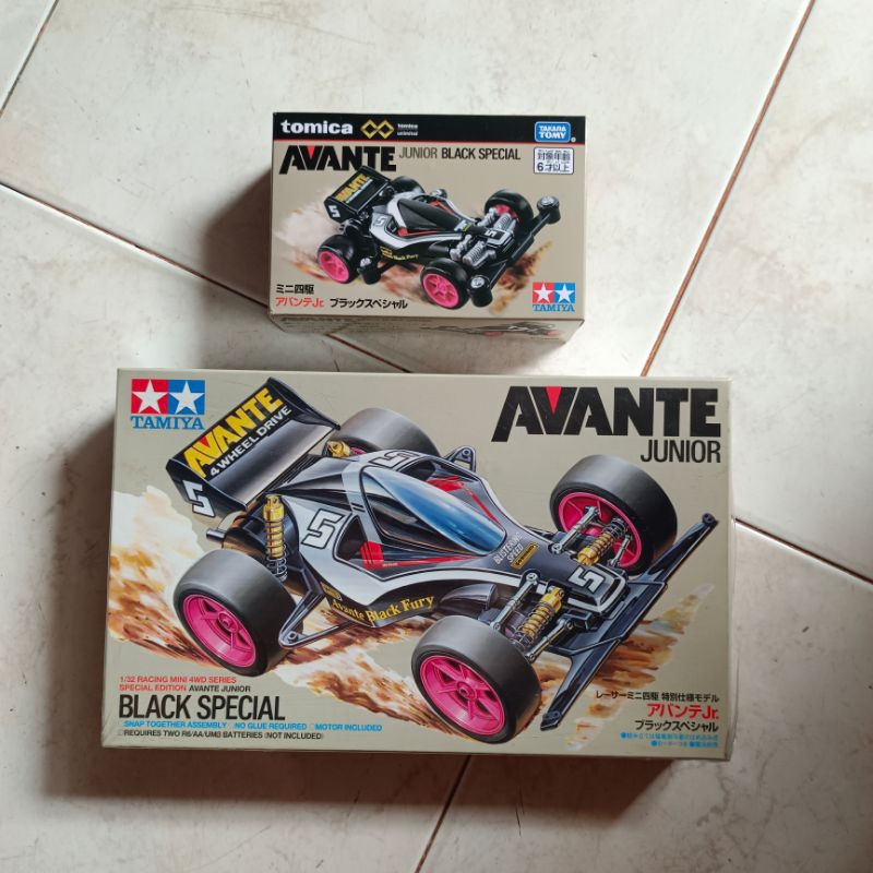 TAMIYA 95501 AVANTE JUNIOR BLACK SPECIAL + TOMICA AVANTE  JUNIOR BLACK SPECIAL PAKET