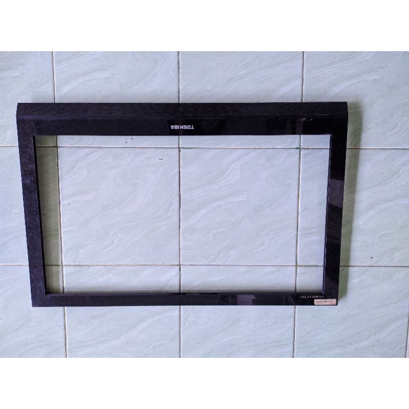cover depan layar tv lcd toshiba 32 inch 32hv10e2