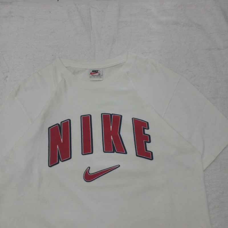 Tshirt nike vintage 90s usa spellout center kaos