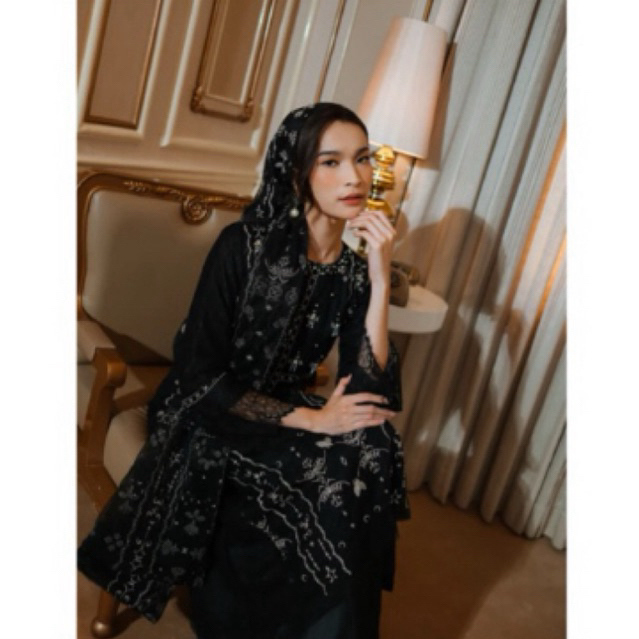 AGAFIA DRESS SET IN BLACK SIZE L PRELOVED