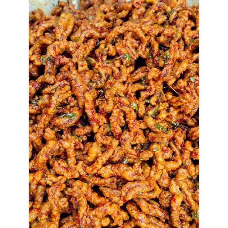 

USUS CRISPY PEDAS DAUN JERUK TERENAK KEMASAN 1 KG