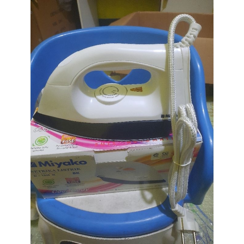 Setrika miyako El 1000M|El 1000 M setrika miyako anti lengket