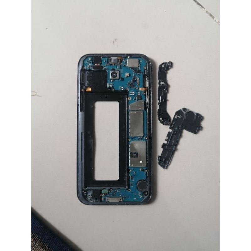 SAMSUNG A7 2017 MINUS