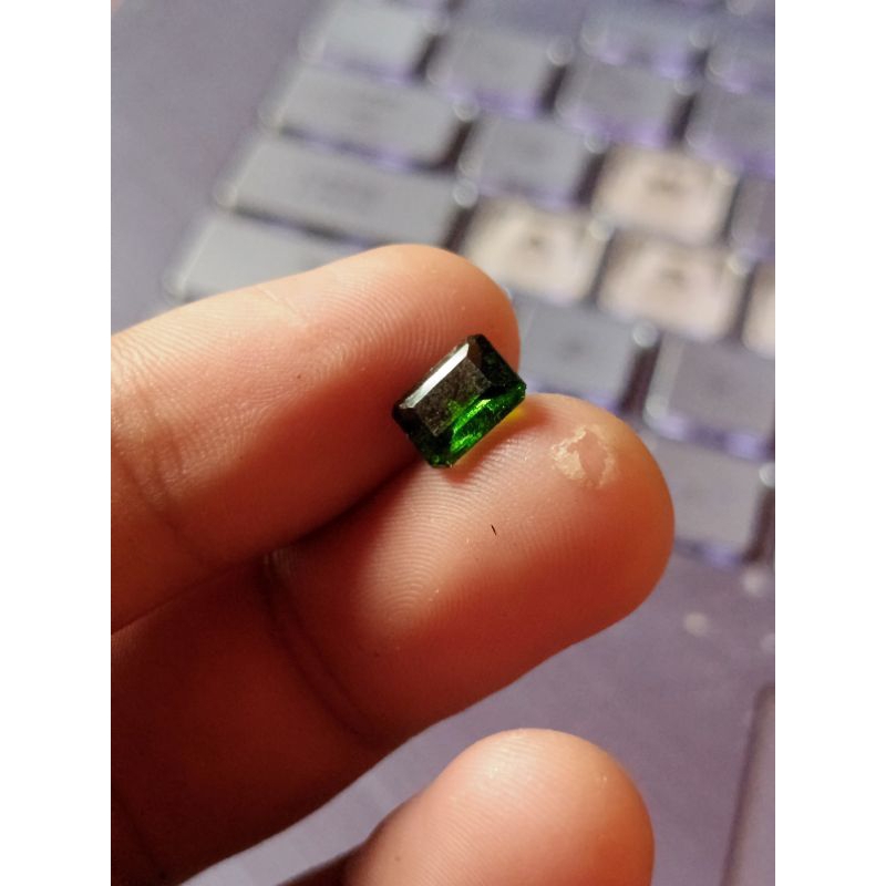 Natural Chrome Diopside 1.56crt