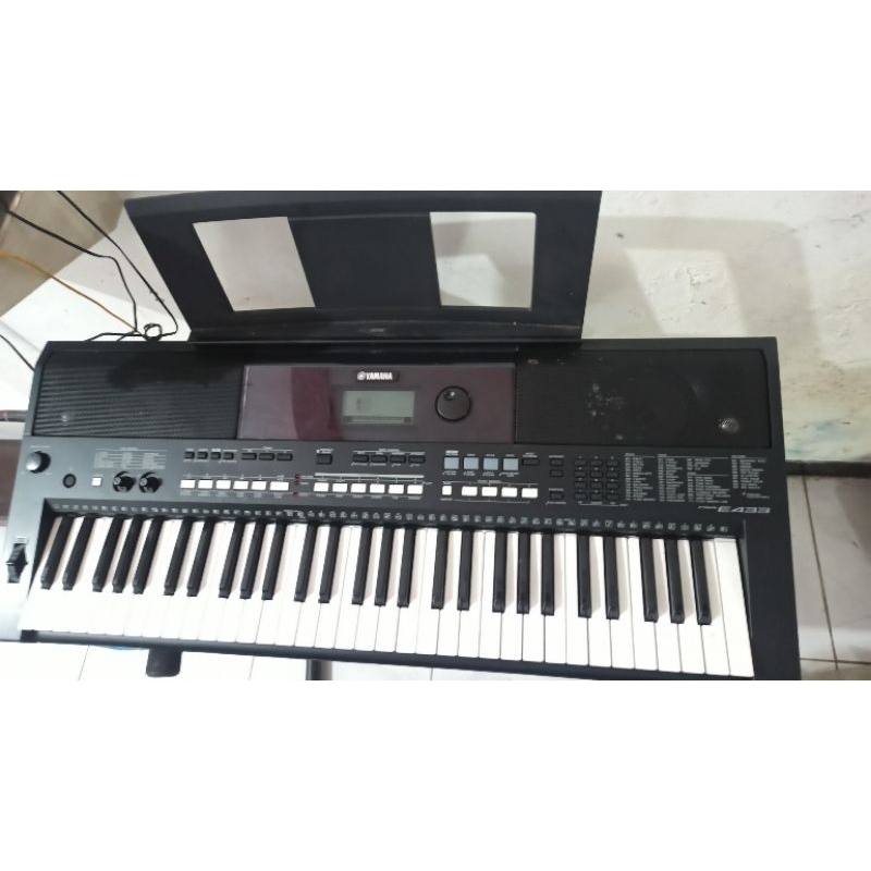 Piano YAMAHA PSR E433