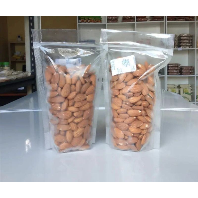

Kacang Almond Panggang 100gr Roasted Almond