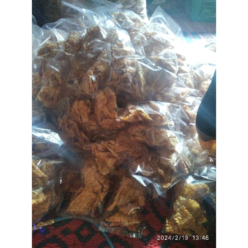 

kue bawang pack isi 24 plastik