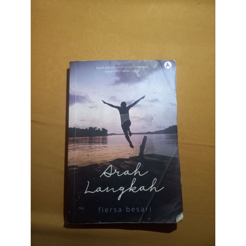 [ preloved ] Novel Arah Langkah karya Fiersa Besari
