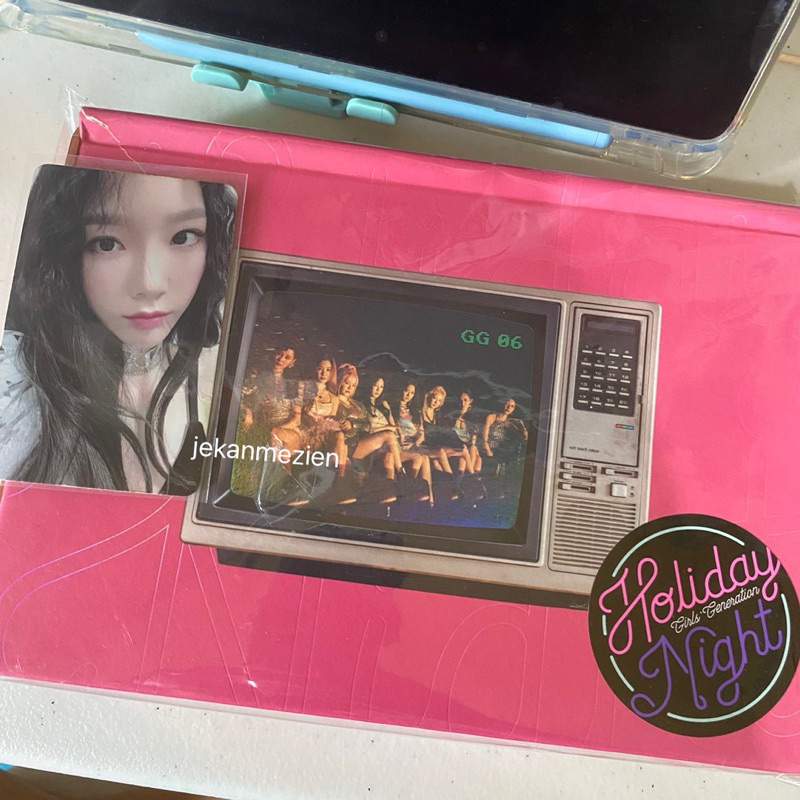 [BOOKED]snsd holiday night (night ver) taeyeon photocard + taeyeon poca benefit fs mecima