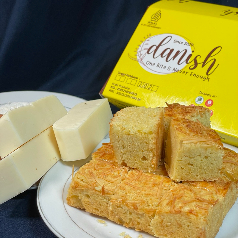 

Danish Lekker Holland Keju / Boterkoek 20x10 Panggang Wangi Butter Rasa Keju by danishdapurcake