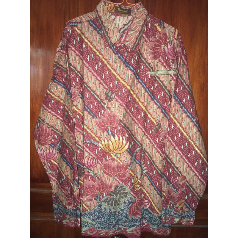 PRELOVED KEMEJA BATIK DANARHADI